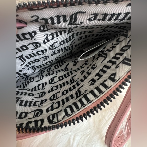 Gorgeous Juicy Couture Wristlet - Picture 3 of 4